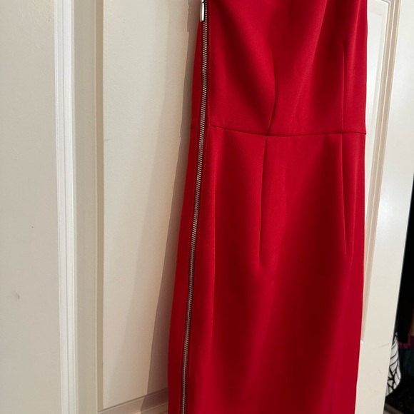 Express Vibrant Red One-Shoulder Dress - Picture 4 of 4